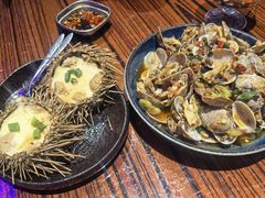 -蚝堡海鲜·威海菜·海肠捞饭·烧烤·亚洲吃蚝公司(幸福门店)
