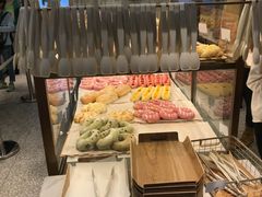 面包甜点陈列柜-奈雪的茶(湖滨银泰in77C区PRO店)