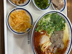 -陇兴楼兰州拉面(西安咸阳国际机场店)