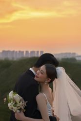 -喜爱高定婚纱摄影