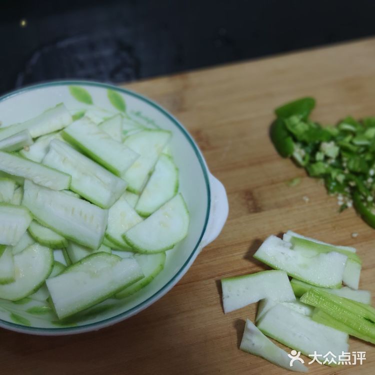 夏日菜品之做个简单炒丝瓜
