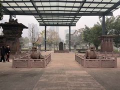 -高颐墓阙及石刻