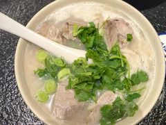 -丁里羊肉小镇(天鹅湖总店)