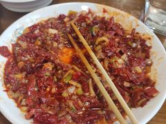 -歹歹的加个面过油肉拌面