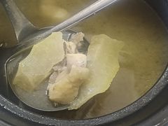 -始于2011柳周农家菜沙田柚美食店(东大街店)