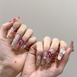 -花岐款式专研健康美甲沙龙