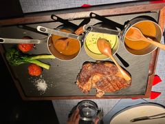 -弦月窗LUNETTE BY AMANDA(复兴路店)