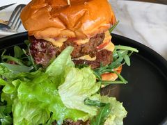 生菜牛肉培根汉堡-the rug 飞毯 (朝阳公园店)