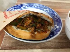 孜然夹馍-老字号杨坡红油米线腊汁肉夹馍(东四道巷店)