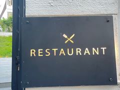 -Mark&Mars Restaurant