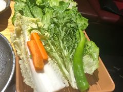-青瓦炭韩潮烤肉(花园道店)