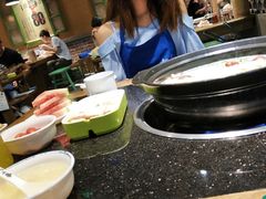 -两三事小郡肝串串香火锅(桂庙店)