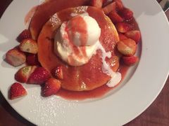 -Pancakes on the rocks(Darling Harbour)