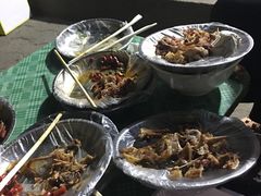 -梁老三麻辣鸡头总店