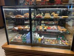 面包甜点陈列柜-星巴克(汕尾信利城市广场店)