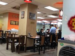 大堂-老边饺子馆(北京南站3店)