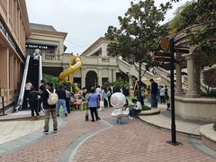 -王府井奥莱临潼小镇(临潼店)