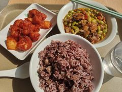 -老乡鸡(武汉中南梅苑小区地铁站店)