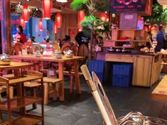 大堂-野山舂·贵州现舂酸汤火锅(鸿通城店)