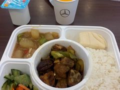 -北京鹏龙大道奔驰4S店(纪家庙店)