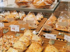 -顶东面包花园·生日蛋糕(世博店)