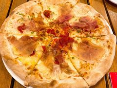 -城市大道红炉披萨烘焙坊