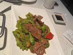 凉瓜炒牛肉-肥仔文澳门猪骨煲(南京西路店)