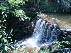 -燕子河大峡谷天坑仙境