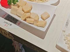 -思阁炭香火锅(学伟鑫城总店)