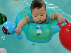 -小鸭先知婴儿游泳馆