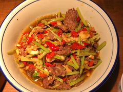 -洞庭土菜小炒馆(易发广场店)
