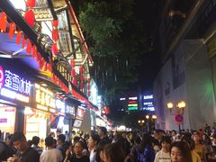 -八一好吃街·高品美食广场
