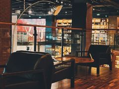 -半山书局(新世纪商城店)