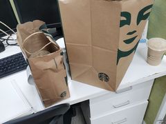 -星巴克臻选(金桥国际店)
