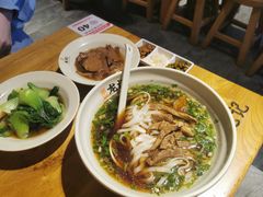 -湘人龙记老长沙米粉(华普国际大厦店)