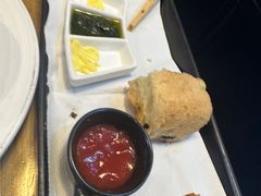 餐前面包蒜黄油-安妮意大利餐厅(国贸店)