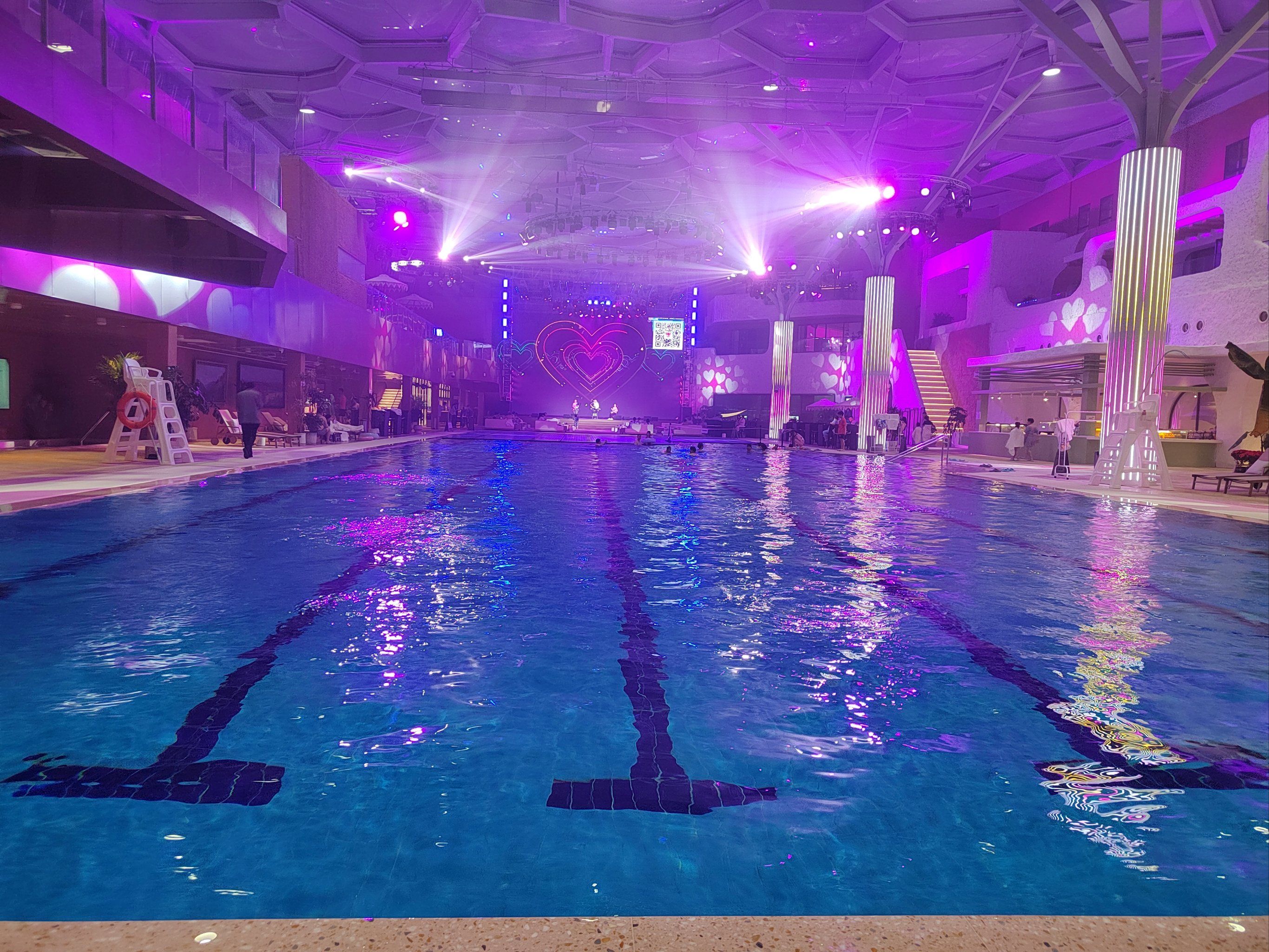 打卡汾河湾blingbling泉水文化广场
位置:南中环桥下一拐就到了
