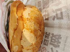 海盐乳酪菠萝包-港师傅·菠萝包(北京超极合生汇店)