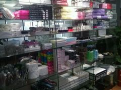 -洛华艾芭纹绣美甲化妆培训学校(河西校区)