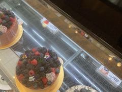 -花花卷卷·鲜食蛋糕(静安久光百货店)