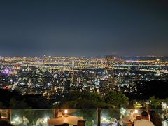 -草山夜未眠景观餐厅