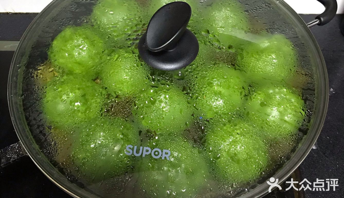 妈妈牌手作青团  咸菜笋丁肉青团应该是杭嘉湖这边特有