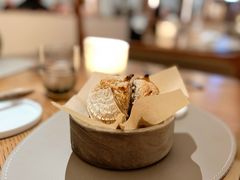 酸种面包佐黄油-Amber(置地文华东方酒店)