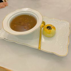 -香港倾城国际·美容美体中心