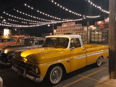 -席娜卡琳火车铁道夜市