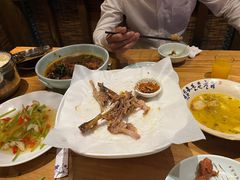 -头上红煨盐鸡·非遗院子餐厅
