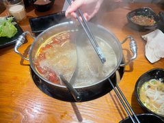 -呷哺呷哺(普陀乐购真北店)