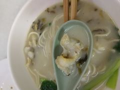 小胃口黄鱼面-明呈黄鱼面馆(斜土路店)