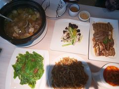 -匠心牛公馆·潮汕牛肉海鲜火锅(索菲特店)
