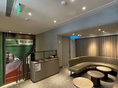 -星巴克臻选(上海今潮8弄店)